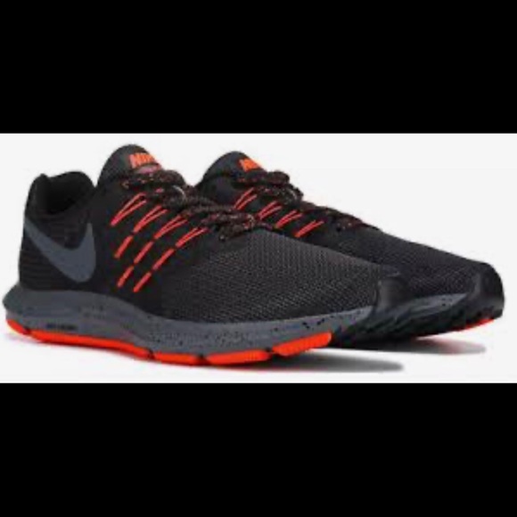 nike swift se shoes